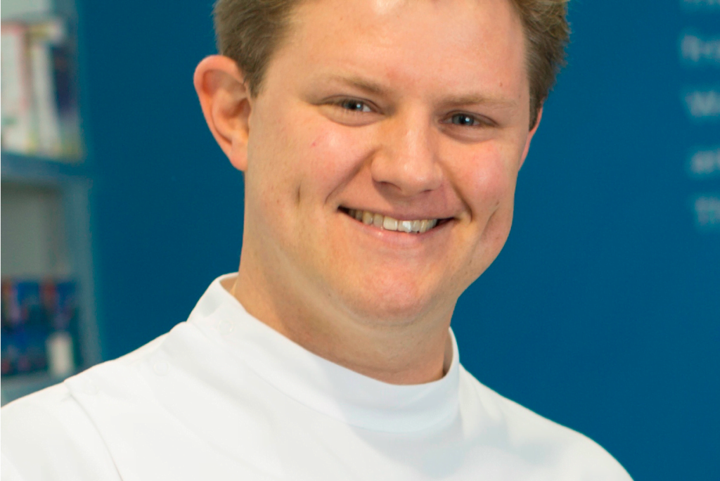 Bruce Elliot