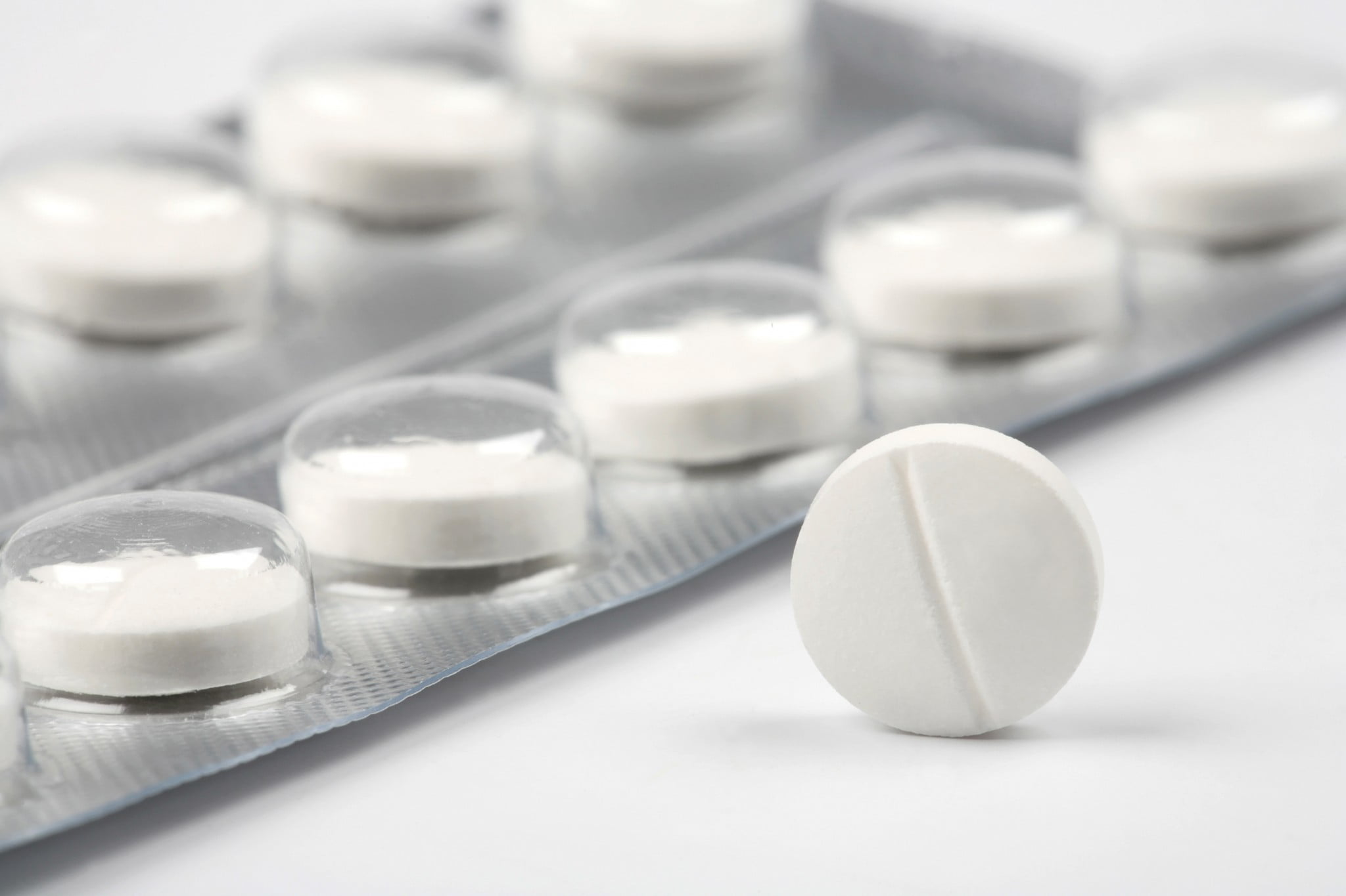 paracetamol challenge: blister pack with one tablet separate