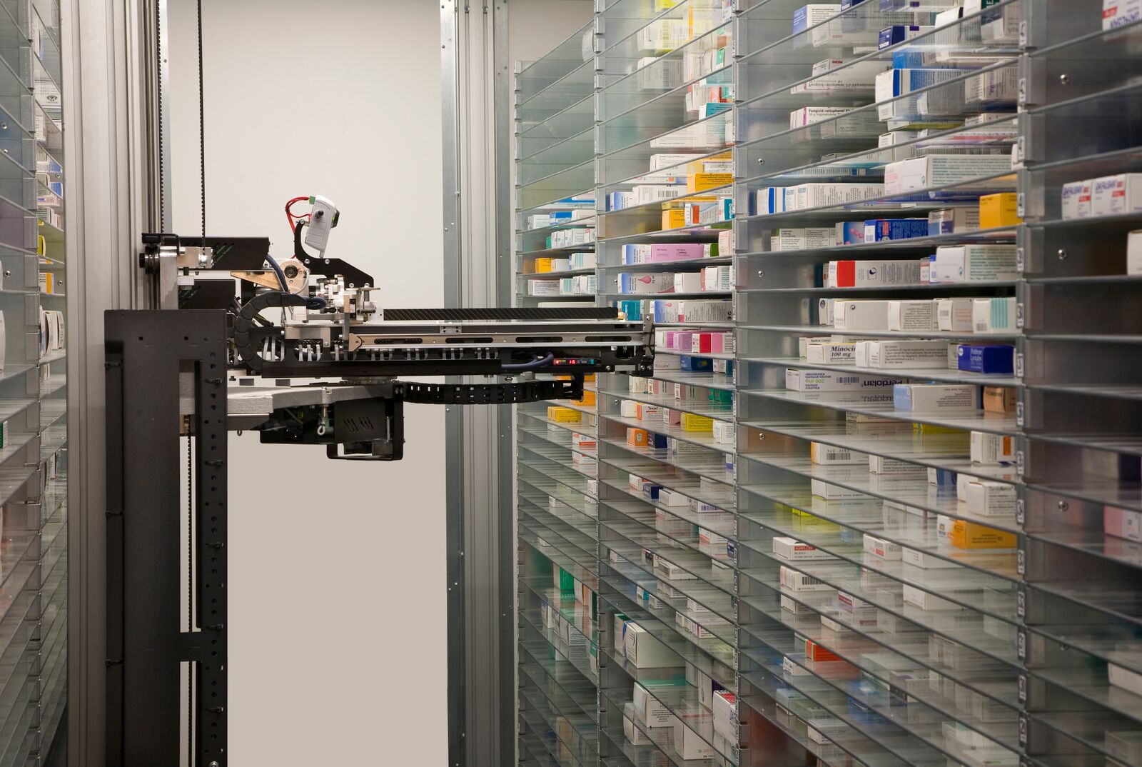 dispensary robot