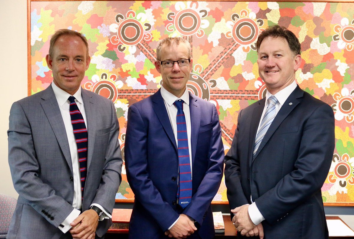 (L-R): Outgoing PSA CEO Lance Emerson, PSA National President Shane Jackson, AMA President Dr Michael Gannon.