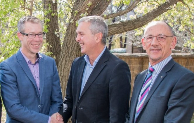 PSA President Dr Shane Jackson, Pharmacy Guild President George Tambassis, and Guild Executive Director David Quilty