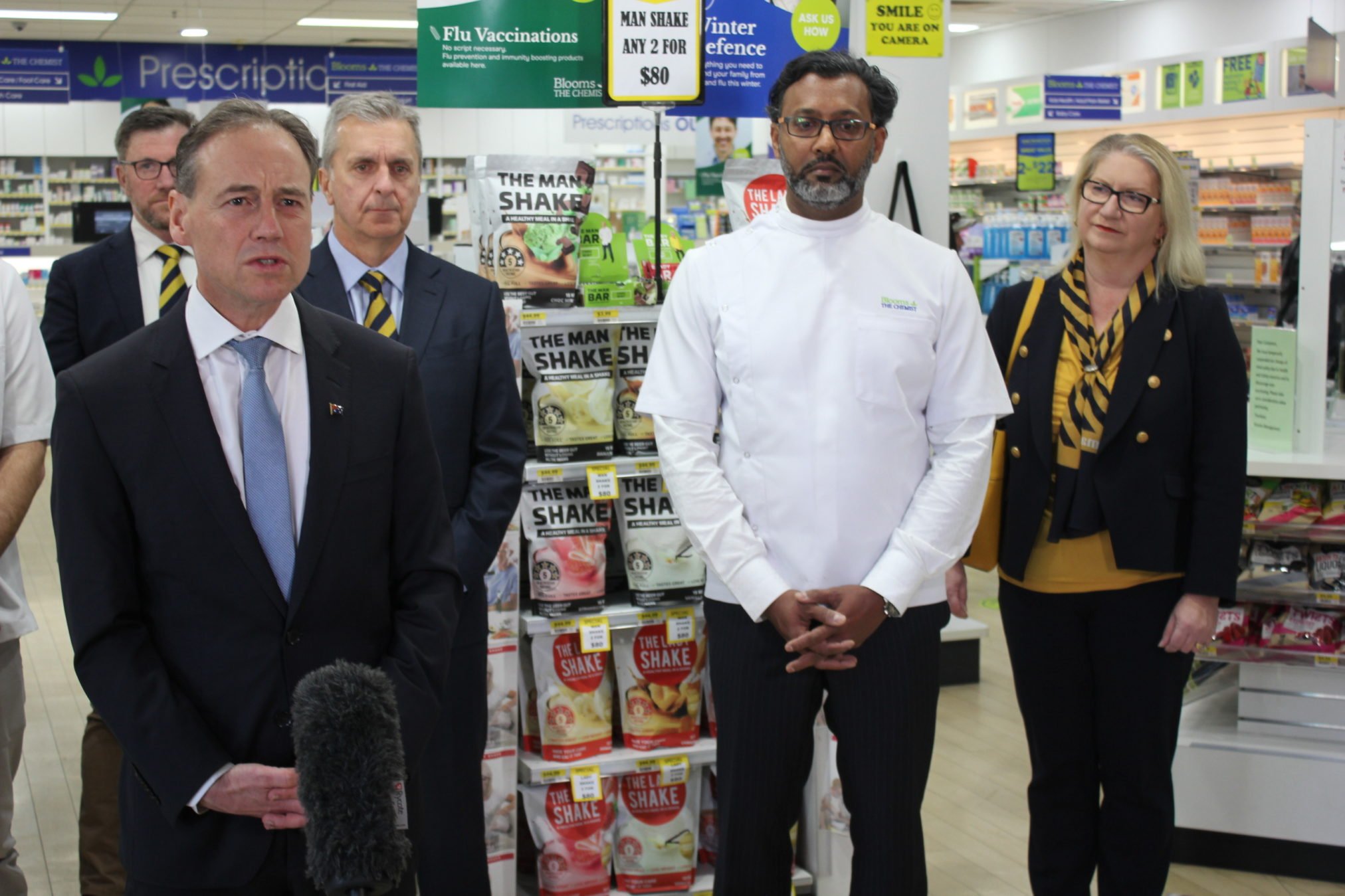 Pharmacy Guild NSW president David Heffernan, Health Minister Greg Hunt, Guild national president George Tambassis, Blooms pharmacy Karabar owner Mohammad Hasan, Guild executive director Suzanne Greenwood